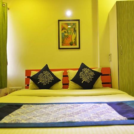 Hotel Royal Apple Ahmedabad Luaran gambar