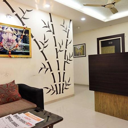 Hotel Royal Apple Ahmedabad Luaran gambar