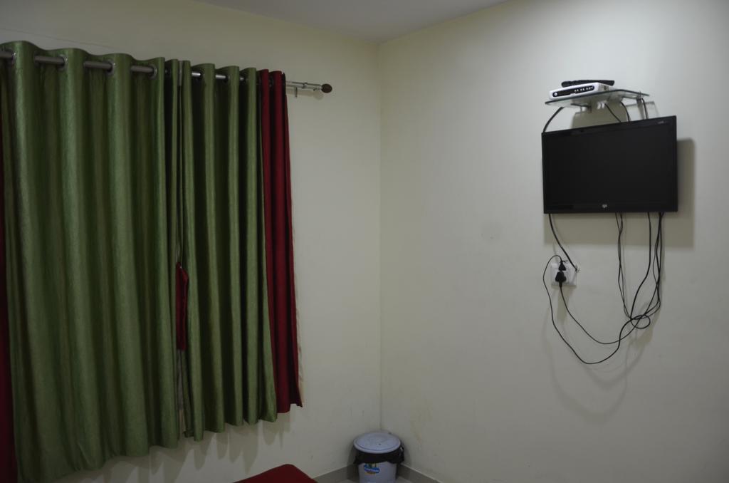 Hotel Royal Apple Ahmedabad Bilik gambar